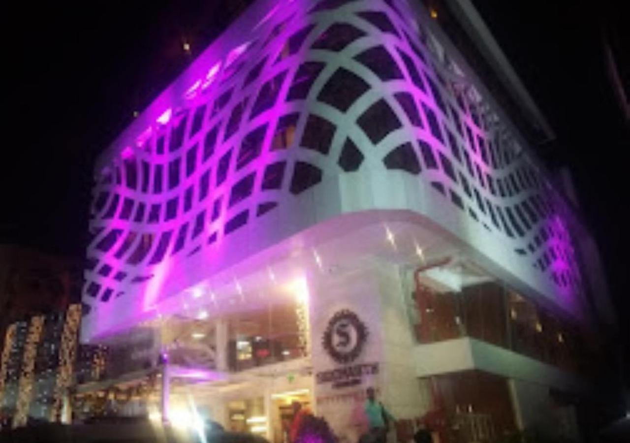 Hotel Siddharth Premiere Chandrapur Esterno foto