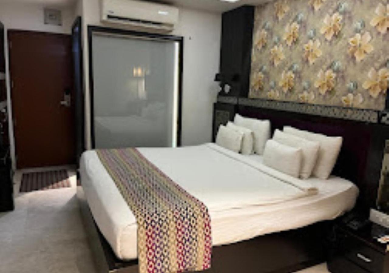 Hotel Siddharth Premiere Chandrapur Esterno foto